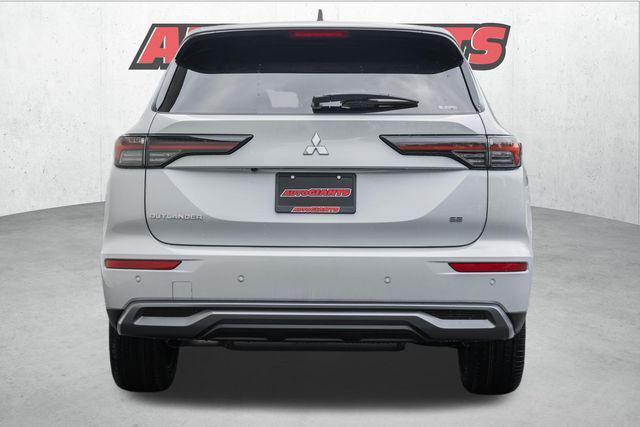 new 2025 Mitsubishi Outlander car, priced at $40,465