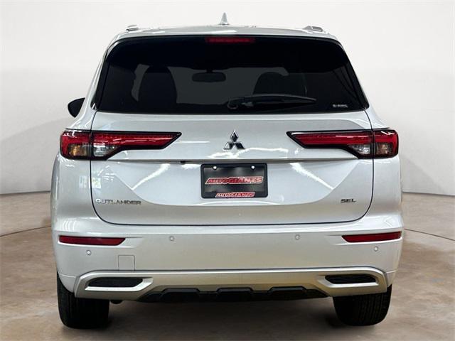 new 2024 Mitsubishi Outlander car, priced at $39,975