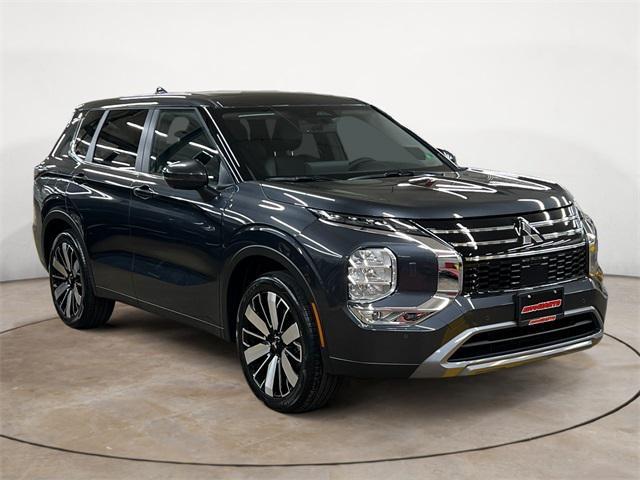new 2025 Mitsubishi Outlander car, priced at $40,030