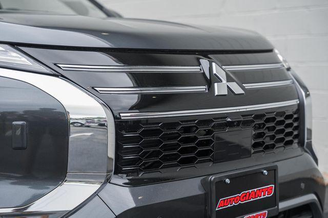 new 2025 Mitsubishi Outlander car, priced at $40,030