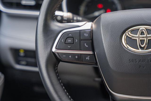 used 2021 Toyota Highlander car, priced at $35,000