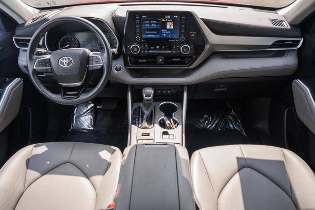 used 2021 Toyota Highlander car, priced at $35,000