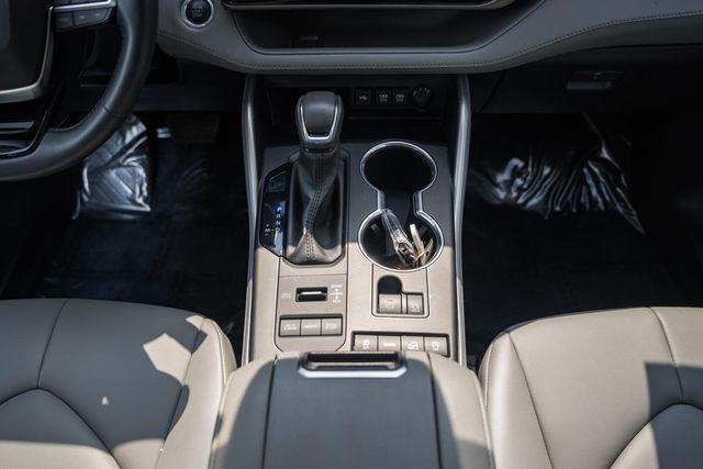 used 2021 Toyota Highlander car, priced at $35,000