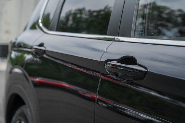 new 2025 Mitsubishi Outlander car, priced at $39,970