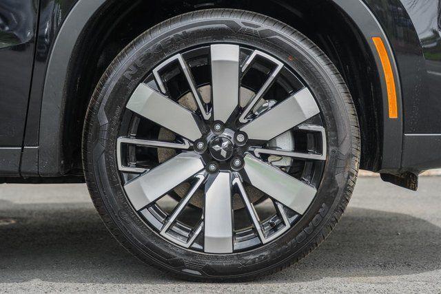 new 2025 Mitsubishi Outlander car, priced at $39,970