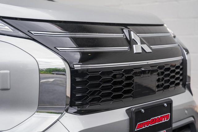 new 2025 Mitsubishi Outlander car, priced at $39,865