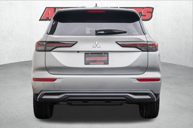 new 2025 Mitsubishi Outlander car, priced at $39,865