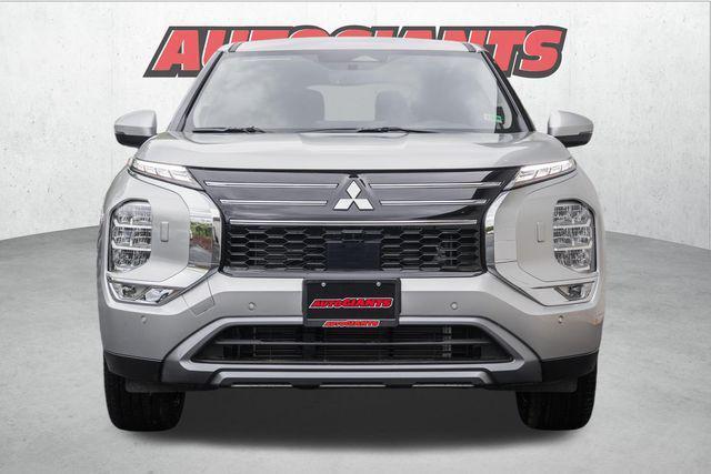 new 2025 Mitsubishi Outlander car, priced at $39,865