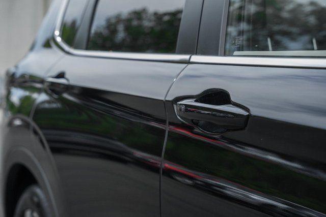new 2025 Mitsubishi Outlander car, priced at $40,625