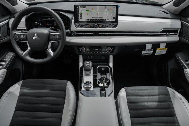 new 2025 Mitsubishi Outlander car, priced at $40,625