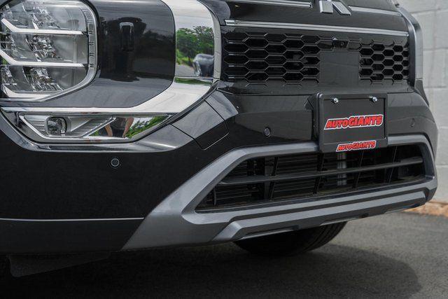new 2025 Mitsubishi Outlander car, priced at $40,625