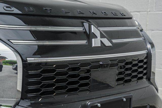 new 2025 Mitsubishi Outlander car, priced at $40,680
