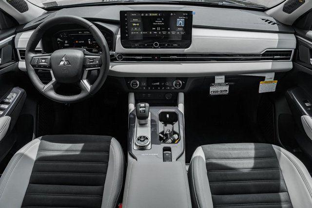 new 2025 Mitsubishi Outlander car, priced at $40,680