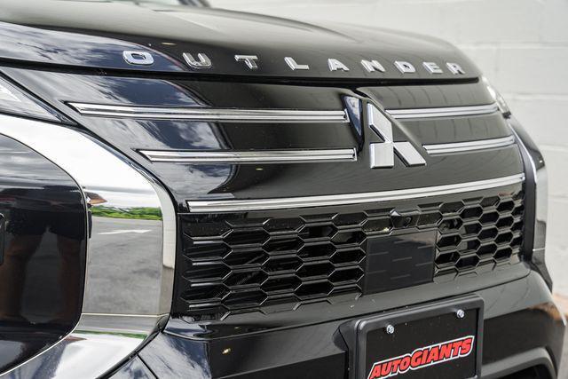 new 2025 Mitsubishi Outlander car, priced at $33,845