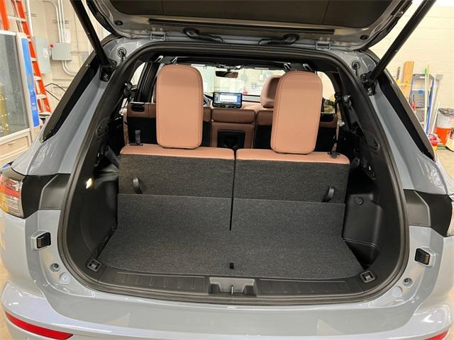 new 2025 Mitsubishi Outlander car, priced at $45,930