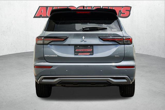 new 2025 Mitsubishi Outlander car, priced at $45,930