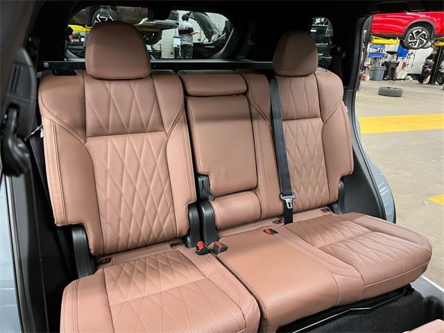 new 2025 Mitsubishi Outlander car, priced at $45,930