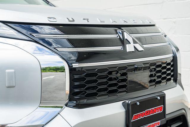 new 2025 Mitsubishi Outlander car, priced at $33,985
