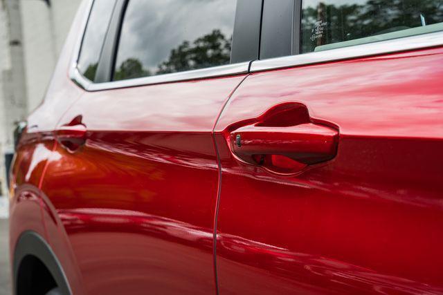 new 2025 Mitsubishi Outlander car, priced at $37,260