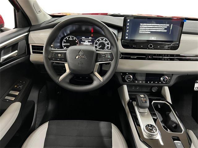 new 2025 Mitsubishi Outlander car, priced at $37,260