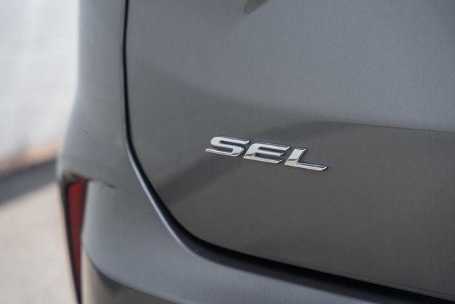 used 2024 Ford Edge car, priced at $22,500
