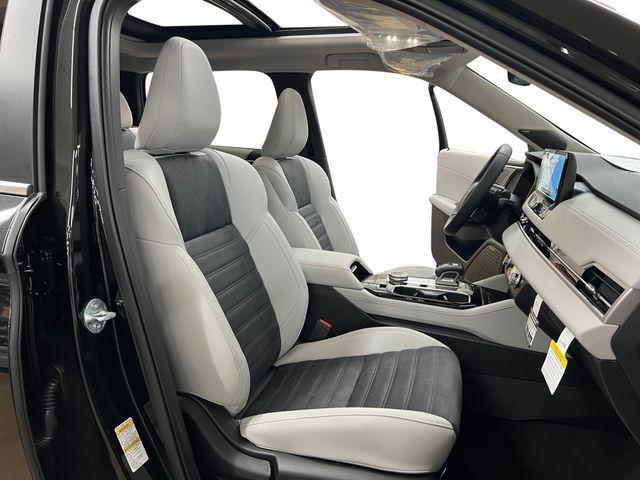 new 2025 Mitsubishi Outlander car, priced at $40,460