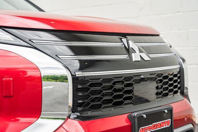 new 2025 Mitsubishi Outlander car, priced at $41,940