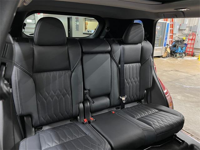 new 2025 Mitsubishi Outlander car, priced at $41,940
