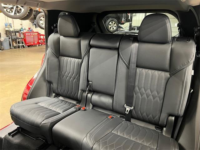 new 2025 Mitsubishi Outlander car, priced at $41,940