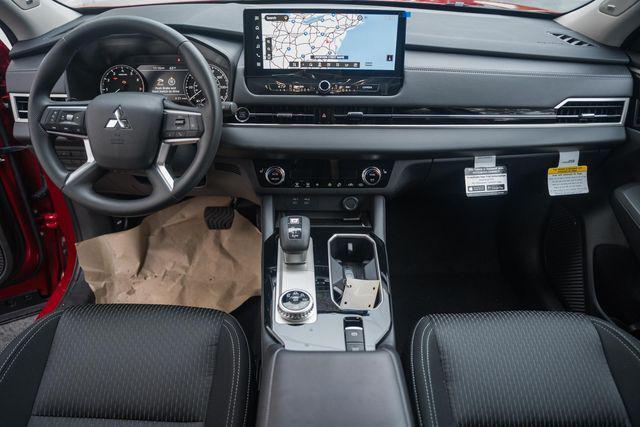 new 2025 Mitsubishi Outlander car, priced at $34,840