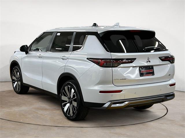 new 2025 Mitsubishi Outlander car, priced at $40,460