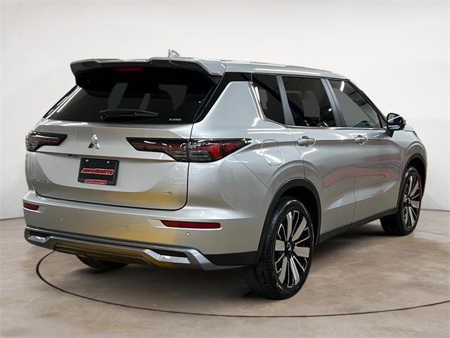new 2025 Mitsubishi Outlander car, priced at $40,075