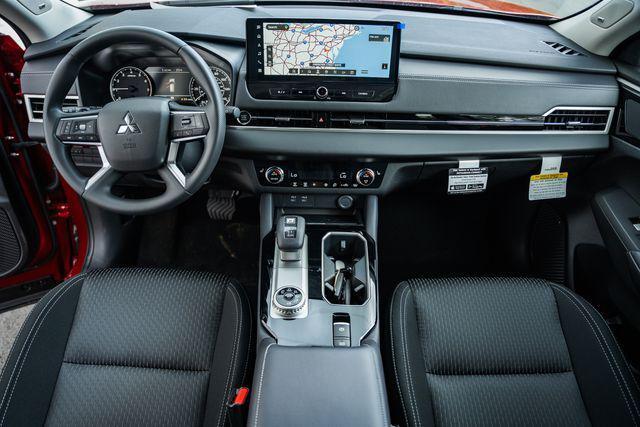 new 2025 Mitsubishi Outlander car, priced at $34,515