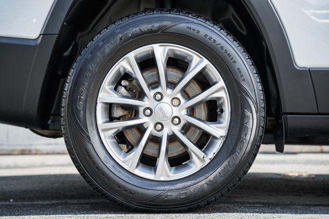 used 2021 Jeep Cherokee car, priced at $18,500