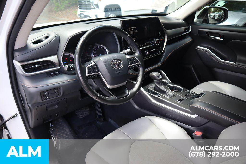 used 2023 Toyota Highlander Hybrid car, priced at $38,420
