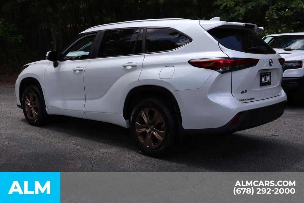 used 2023 Toyota Highlander Hybrid car, priced at $38,420