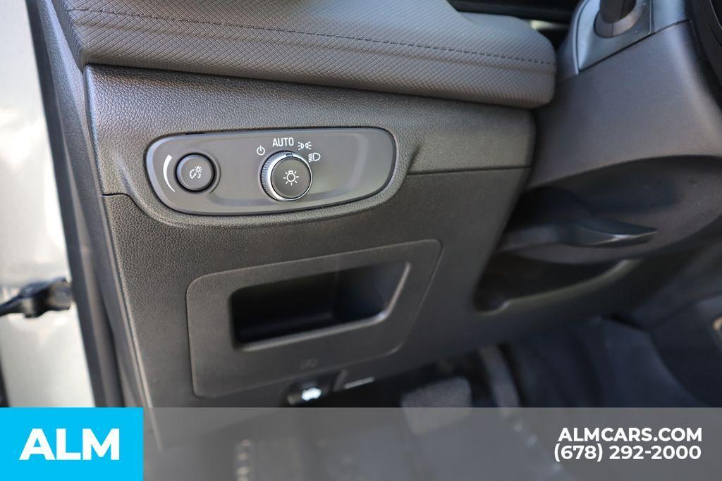 used 2025 Chevrolet TrailBlazer car, priced at $22,920