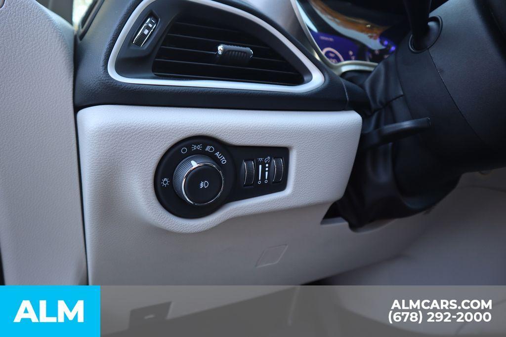 used 2024 Chrysler Pacifica car, priced at $25,920