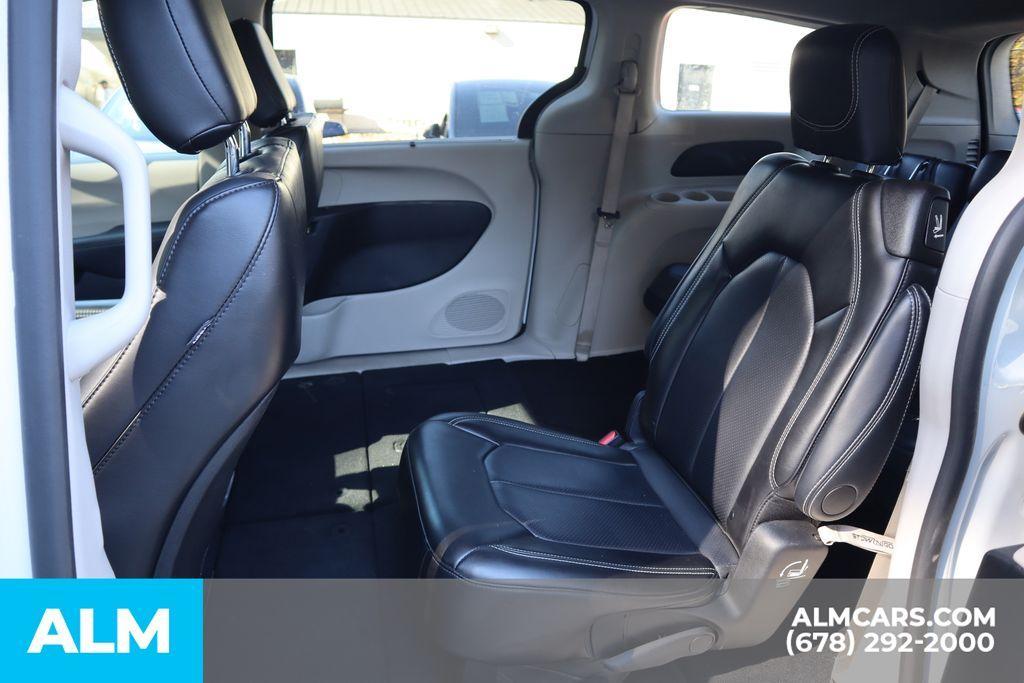 used 2024 Chrysler Pacifica car, priced at $25,920