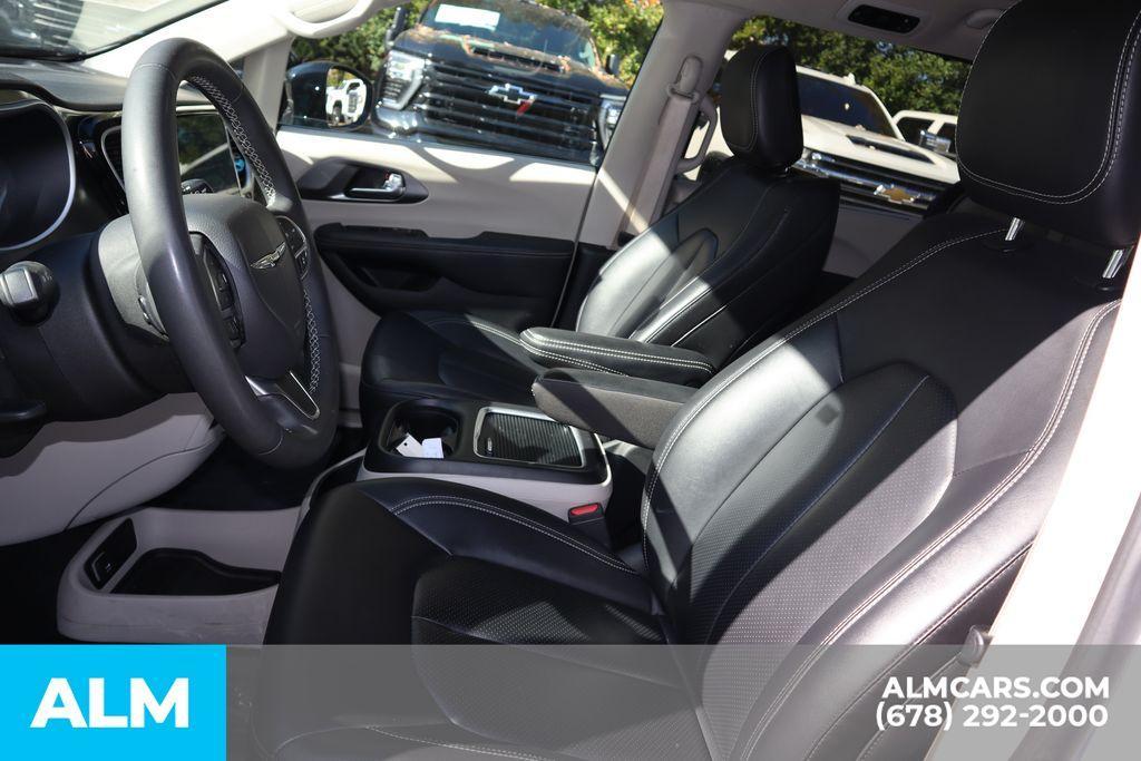 used 2024 Chrysler Pacifica car, priced at $25,920