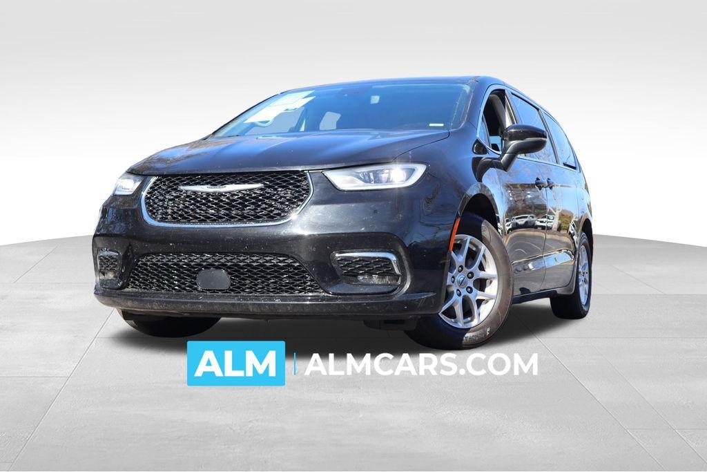 used 2023 Chrysler Pacifica car, priced at $22,420