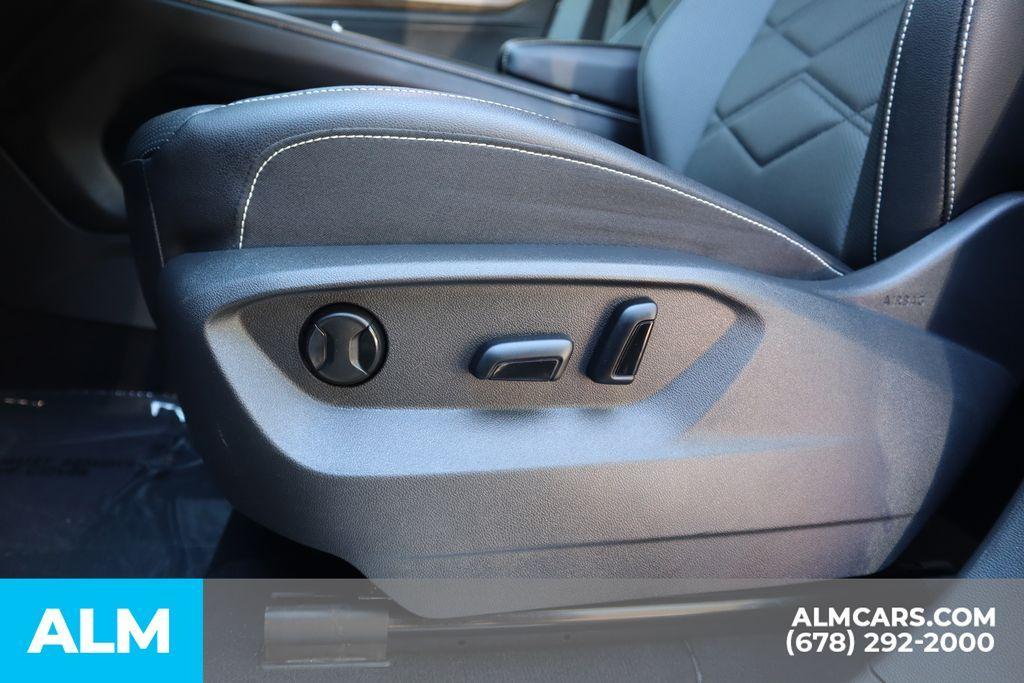 used 2025 Volkswagen Atlas car, priced at $34,920