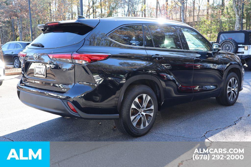 used 2021 Toyota Highlander car, priced at $29,920