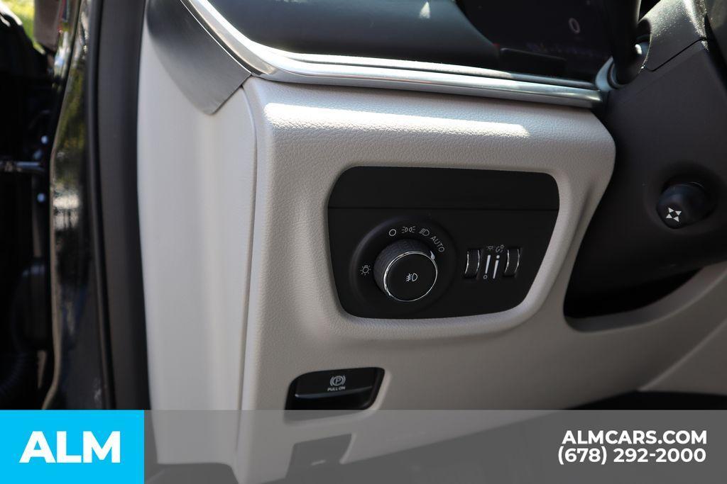 used 2023 Jeep Grand Cherokee car, priced at $36,920