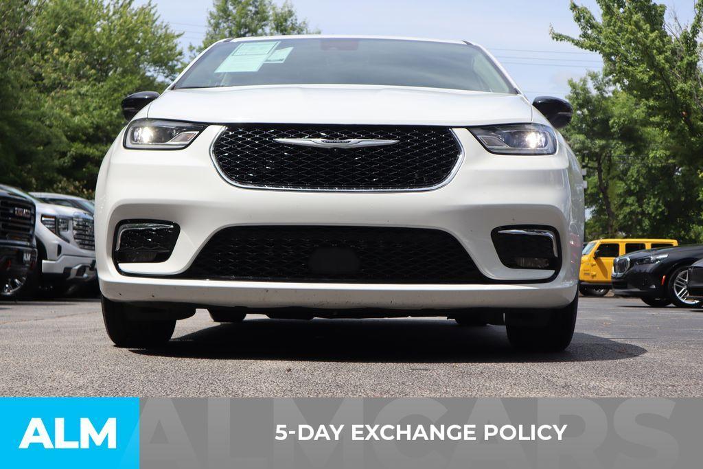 used 2024 Chrysler Pacifica car, priced at $31,420