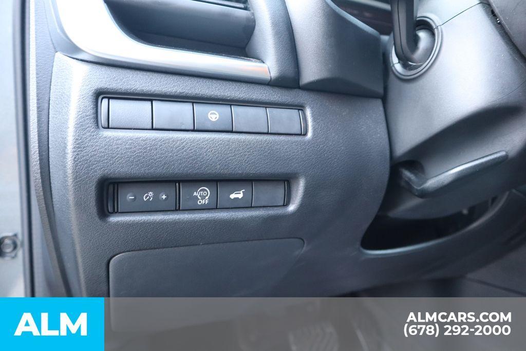 used 2024 Nissan Rogue car, priced at $18,920