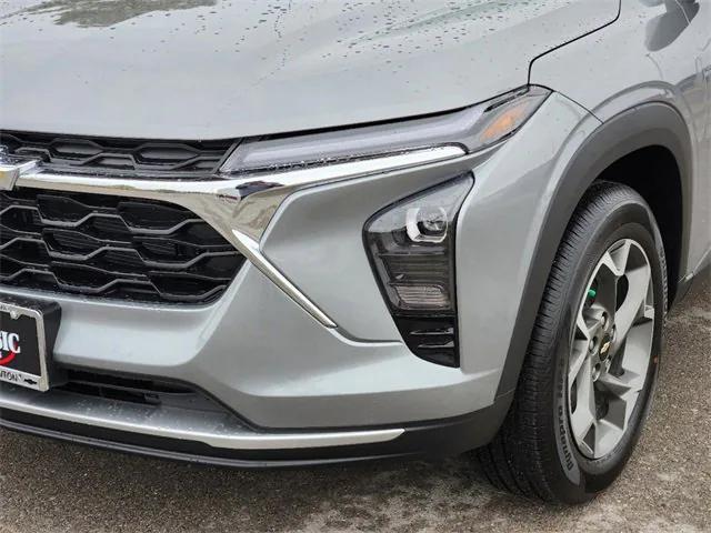 new 2025 Chevrolet Trax car, priced at $25,630
