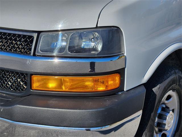 used 2021 Chevrolet Express 3500 car