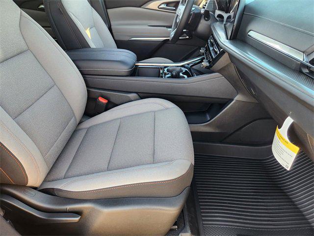 new 2026 Chevrolet Traverse car, priced at $39,144