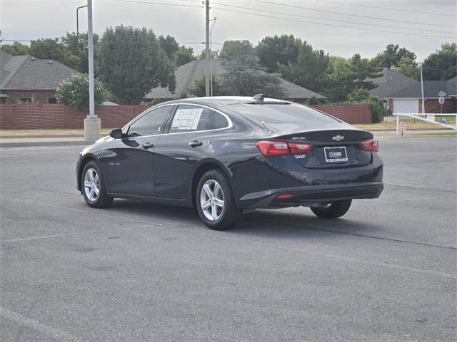 new 2025 Chevrolet Malibu car